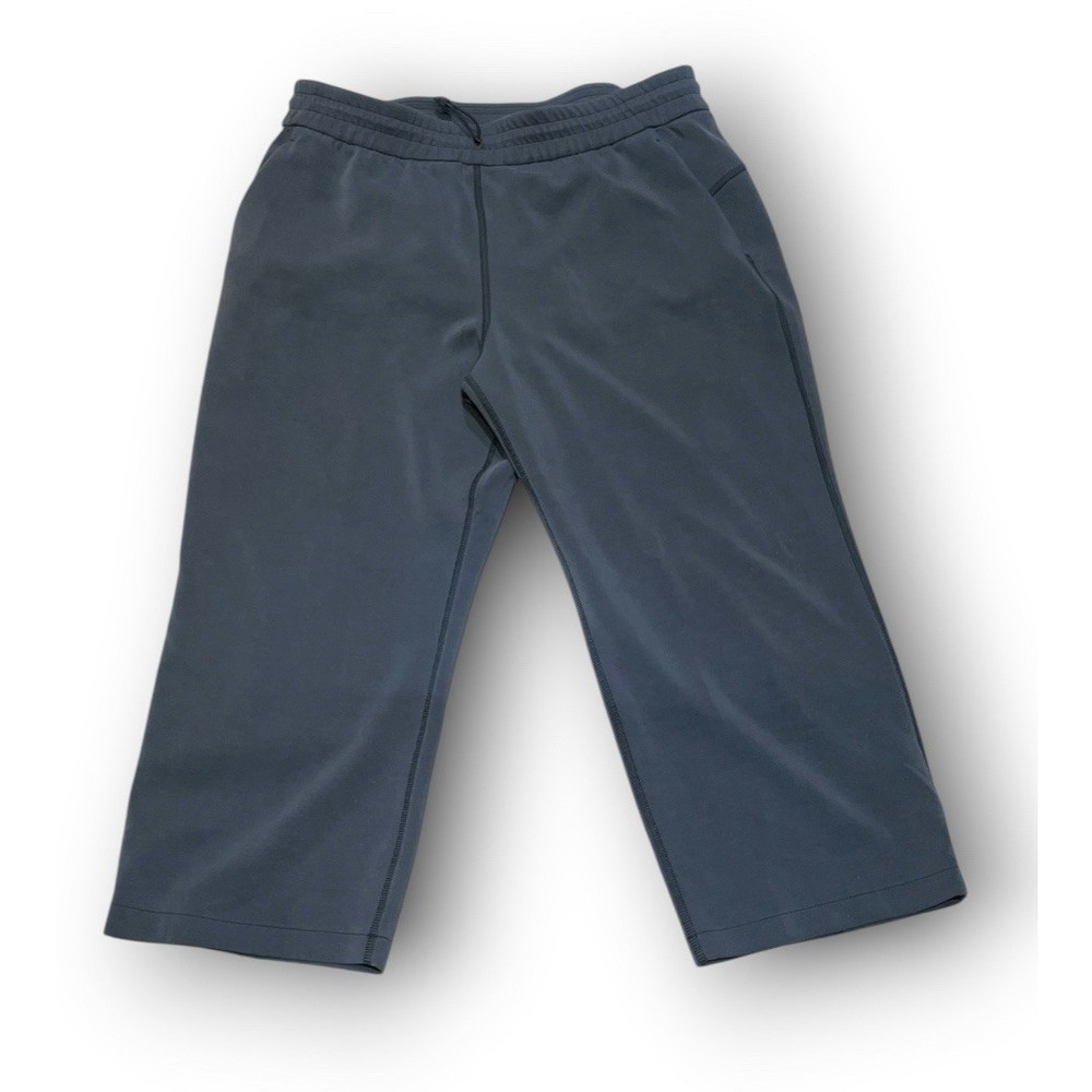 Lululemon Women's Track Pants Capri Regular Size 14 Gray Drawstring Athletic